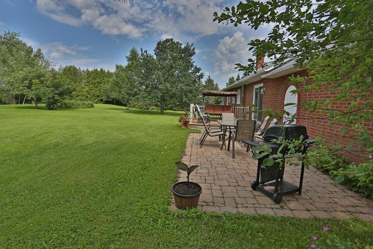 Ranch St-Hubert Bed & Breakfast Saint-Hermenegilde Exterior foto